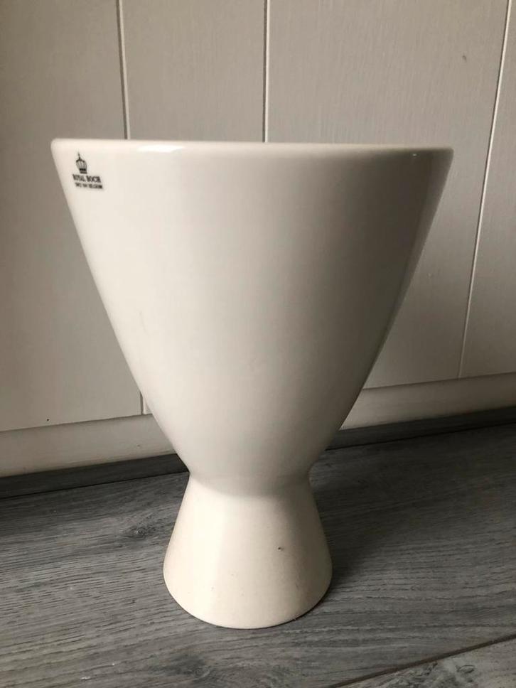Royal Boch ivoor wit VAAS NIEUW, Huis en Inrichting, Woonaccessoires | Vazen, Nieuw, Wit, Minder dan 50 cm, Aardewerk of Porselein