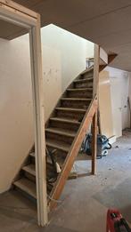 Gratis houten trap - zelf verwijderen, Doe-het-zelf en Verbouw, Ladders en Trappen, Ophalen of Verzenden, Gebruikt, Minder dan 2 meter