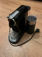 Nespresso Magimix met melkopschuimer, Ophalen, Zo goed als nieuw, Koffiepads en cups