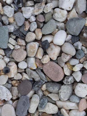 Witte grind gemeleerd bont wit afgerond siergrind tuin oprit beschikbaar voor biedingen