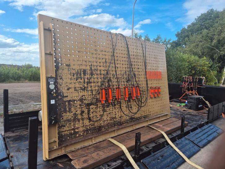 Van duin opsluitbank 1980x3530, Tuin en Terras, Tuinhekken en Hekwerk, Tuinhek, IJzer, Ophalen of Verzenden