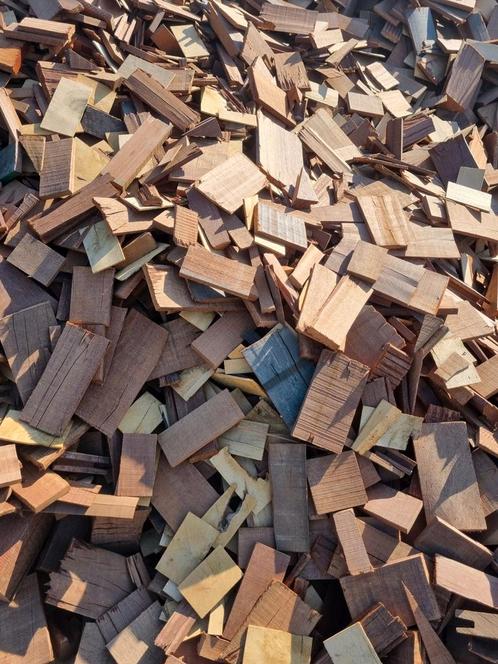 Haardhout Azobe 1m3 in bigbag €90 Heteren., Tuin en Terras, Haardhout, Blokken, Overige houtsoorten, Minder dan 3 m³, Ophalen