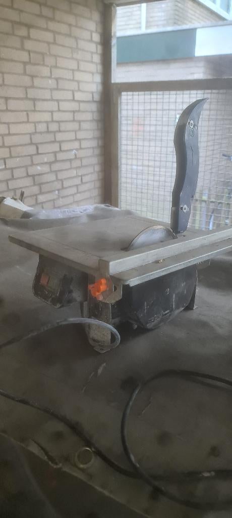 Ferm tegelzaag, Gebruikt, Overige typen, Ophalen of Verzenden, Fern