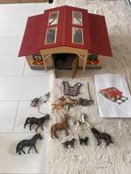 42195 Schleich paardenstal met paarden, Verzamelen, Speelgoed, Ophalen of Verzenden, Zo goed als nieuw