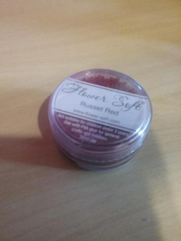Flower Soft...Russet Red beschikbaar voor biedingen