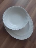 Twee Royal Albert serveerplaten, Ophalen of Verzenden, Zo goed als nieuw, Porselein, Kop en/of schotel