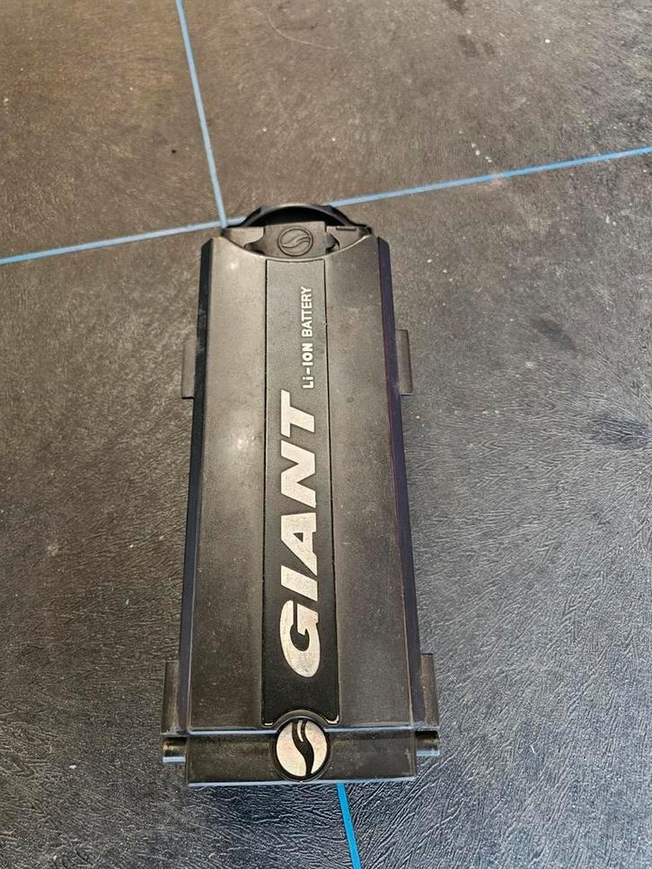 Giant fiets accu, Fietsen en Brommers, Fietsaccessoires | Fietsaccu's, Zo goed als nieuw, Ophalen of Verzenden