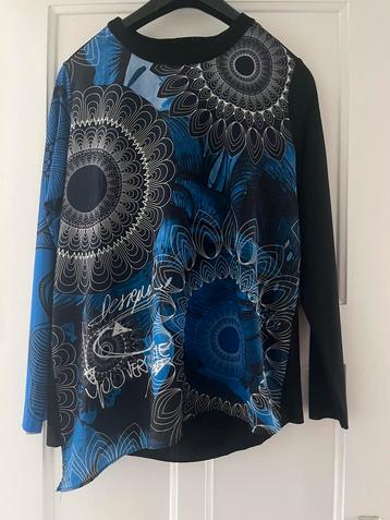 Prachtige asymmetrische Desigual grafisch shirt/tuniek beschikbaar voor biedingen