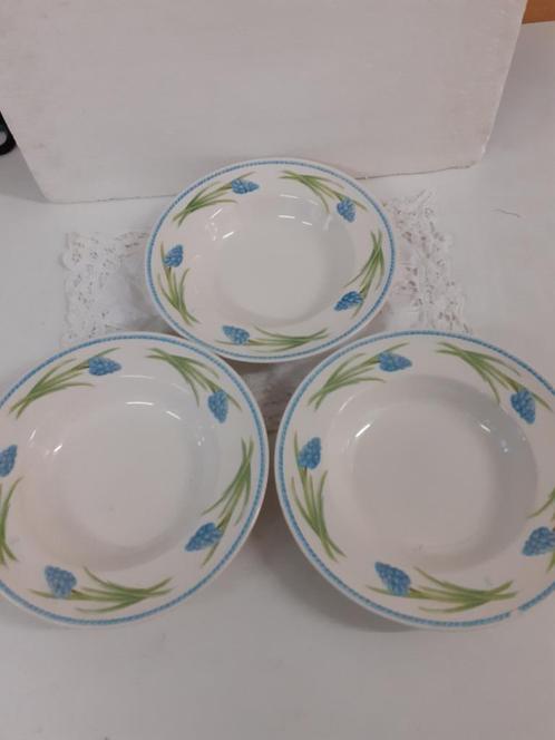 Marjolein Bastin - Forget me not - 3 mooie diepe borden, Antiek en Kunst, Antiek | Servies los, Ophalen of Verzenden