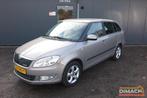 Skoda FABIA Airco - stationwagen - 5 deurs - NL auto DM1123, Auto's, Skoda, Euro 5, 1199 cc, 1219 kg, Beige