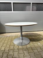 Artifort Circle 3 ronde tafel wit HPL toplaag, Huis en Inrichting, Overige materialen, 100 tot 150 cm, Luxe design, 100 tot 150 cm