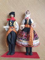 Folklore poppetjes echtpaar, Ophalen of Verzenden, Zo goed als nieuw, Pop