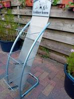 te koop: metalen lectuurstander hoogte 120 cm, Huis en Inrichting, Woonaccessoires | Krantenbakken en Lectuurbakken, Ophalen