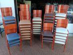 zaalstoelen-stapelstoelen en tafels, Ophalen, Gebruikt, Hout, Vijf, Zes of meer stoelen