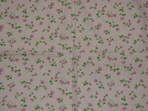 Vintage lap stof wit met kleine roze roosjes NIEUW, Hobby en Vrije tijd, Stoffen en Lappen, Nieuw, Katoen, 30 tot 120 cm, 30 tot 200 cm