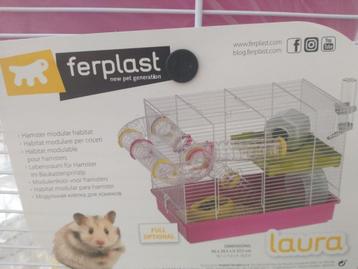 Hamsterkooi beschikbaar voor biedingen