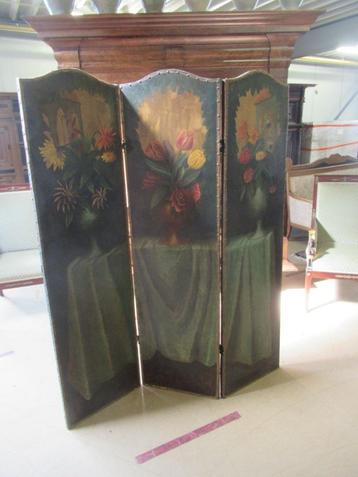 Oer 11597 antiek kamerscherm beschilderd met bloemen beschikbaar voor biedingen