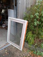 Twee hardhouten kozijnen met dubbelglas, Doe-het-zelf en Verbouw, Ophalen, Gevelraam of Ruit, Dubbelglas