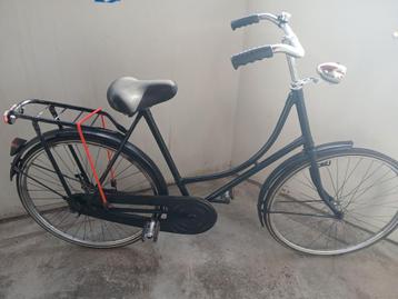 Zeer nette oma fiets  Rijd perfect volwassenen