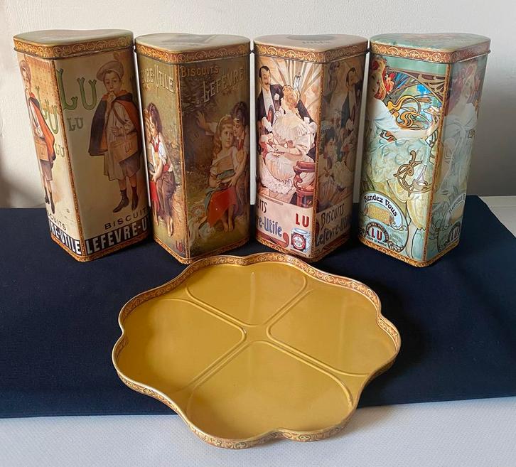 Blikken set van Lu.In hart vorm en met nostalgische printen, Verzamelen, Blikken, Zo goed als nieuw, Overige, Ophalen of Verzenden