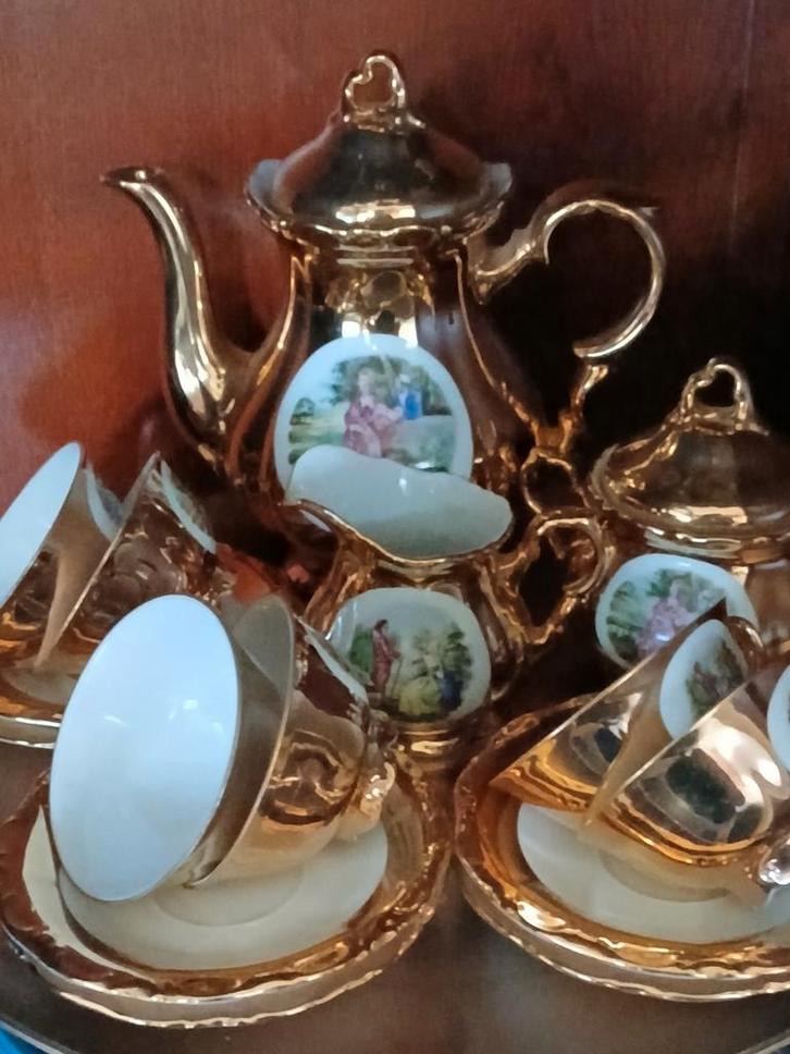 22 karaats goud verguld thee servies met Dienblad, Antiek en Kunst, Antiek | Servies compleet, Ophalen