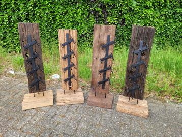 wijnrek van hout voor 4 flessen nieuw beschikbaar voor biedingen