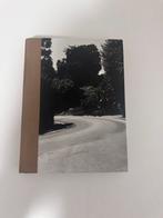 Fotoboek The risk of an early spring - Bertrand Fleuret, Ophalen of Verzenden, Zo goed als nieuw, Fotografie algemeen, Bertrand Fleuret