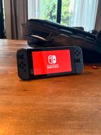 Nintendo Switch + 4 Games, Pro Controller & Accessoires, Spelcomputers en Games, Avontuur en Actie, Eén computer, Ophalen of Verzenden