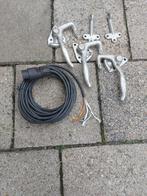Sluitings voor kar en kabel  . 15 Euro., Ophalen