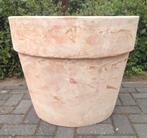 Zeer grote hard gebakken terracotta potten sten in 2 maten., Tuin en Terras, Nieuw, Tuin, Overige materialen, Rond