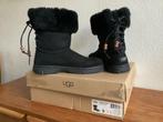 UGG Ultimate Bind- nieuw in de doos, UGG, Zwart, Lage of Enkellaarzen, Nieuw