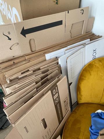 Verhuisdozen beschikbaar voor biedingen