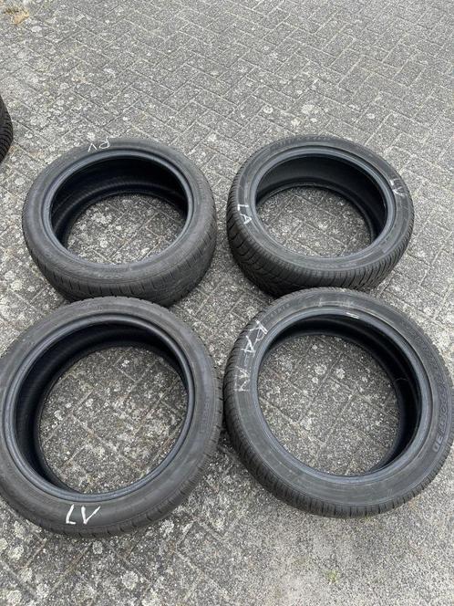 Set van 4x Pirelli Sottozero Winter 240 Serie II – 245/45 R1, Auto-onderdelen, Banden en Velgen, Band(en), Winterbanden, 18 inch