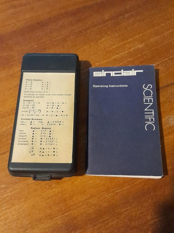 Sinclair Scientific Rekenmachine - Nieuwstaat met Boekje, Antiek en Kunst, Antiek | Kantoor en Zakelijk, Ophalen of Verzenden