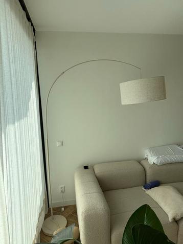 New floor lamp from Westwing beschikbaar voor biedingen