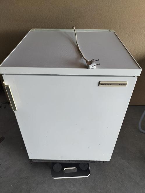 siemens vriezer,tafel model en werkt perfect, Witgoed en Apparatuur, Vriezers en Diepvrieskisten, Gebruikt, Vrijstaand, Vrieskast