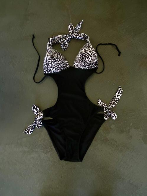 i392 Badpak/bikini maat 42 cup B zwart/beige/wit softcups, Kleding | Dames, Badmode en Zwemkleding, Zo goed als nieuw, Badpak