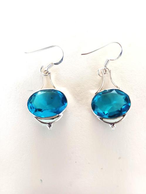 mooie oorbellen met topaas, gemerkt 925 zilver, Sieraden, Tassen en Uiterlijk, Oorbellen, Nieuw, Hangers, Zilver, Blauw, Met kristal