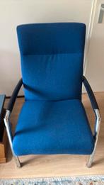 2 moderne blauwe fauteuils met metalen frame, Huis en Inrichting, Fauteuils, Ophalen, 75 tot 100 cm, Zo goed als nieuw, Stof