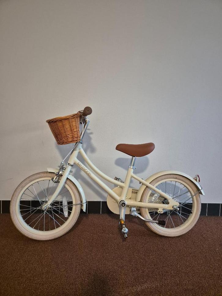 Banwood kinderfiets classic - cream, Fietsen en Brommers, Fietsen | Kinderfietsjes, Zo goed als nieuw, 16 tot 20 inch, Ophalen
