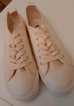 Sneakers h&m; NIEUW, Ophalen of Verzenden, Nieuw, Wit, Sneakers of Gympen