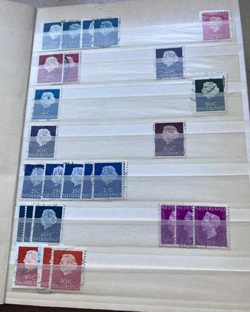 Prachtige verzameling Nederlandse postzegels - 3 albumbladen beschikbaar voor biedingen