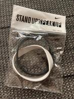 Nike Stand Up Speak Up wristband - nieuw, Ophalen of Verzenden, Nieuw, Buitenlandse clubs, Overige typen