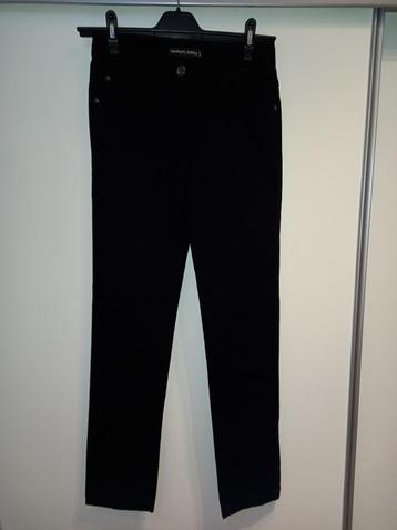 Broek zwart, Sandwich model Easy, mt 36 beschikbaar voor biedingen
