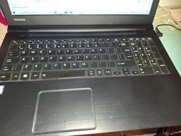 15 inch Toshiba laptop ziet er als nieuw uit. beschikbaar voor biedingen