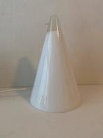 Ilu glazen teepee cone tafellamp , jaren 80, Post Modern, Gebruikt, Ophalen of Verzenden, Minder dan 50 cm