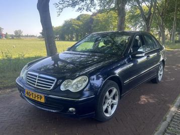 Mercedes-benz C-klasse 220 CDI Avantgarde 2006 Sedan Airco  beschikbaar voor biedingen