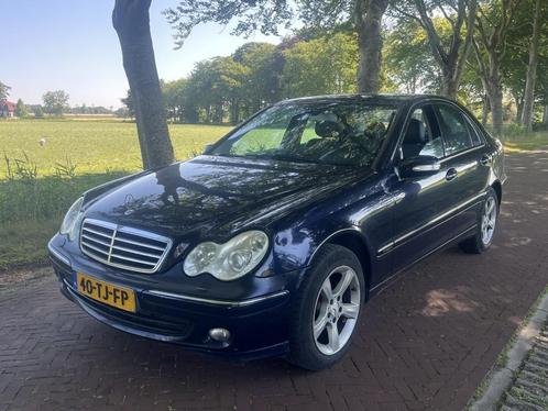 Mercedes-benz C-klasse 220 CDI Avantgarde 2006 Sedan Airco, Auto's, Mercedes-Benz, Bedrijf, C-Klasse, ABS, Airbags, Airconditioning