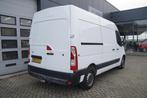 Opel Movano 2.3 TURBO 150 PK L2H2 + 2500 KG TREKHAAK / CAMER, Auto's, Voorwielaandrijving, Stof, Gebruikt, Euro 6