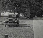Ede Arnhemseweg met oude auto, Verzenden, 1920 tot 1940, Gelopen, Gelderland